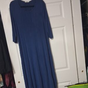 Relaxed Scoop-Neck Maxi Dress in Deep Blue